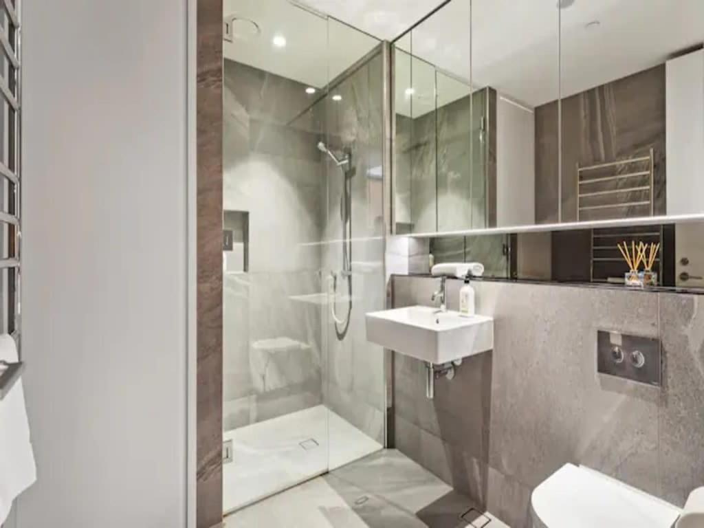 Modern One Bedroom Apartment In Wynyard Quarter 奥克兰 外观 照片